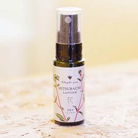 みつばちローション “花” しっとりタイプ20ml